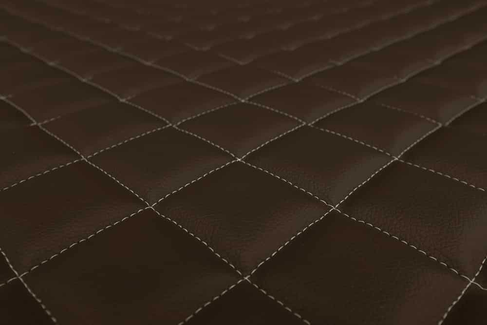 Quilted Faux Leather Floor Mat for Renault T with Engine Tunnel (From 2014)